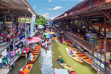 The Floating Market – Ein farbenfrohes Tableau des thailändischen Lebens!